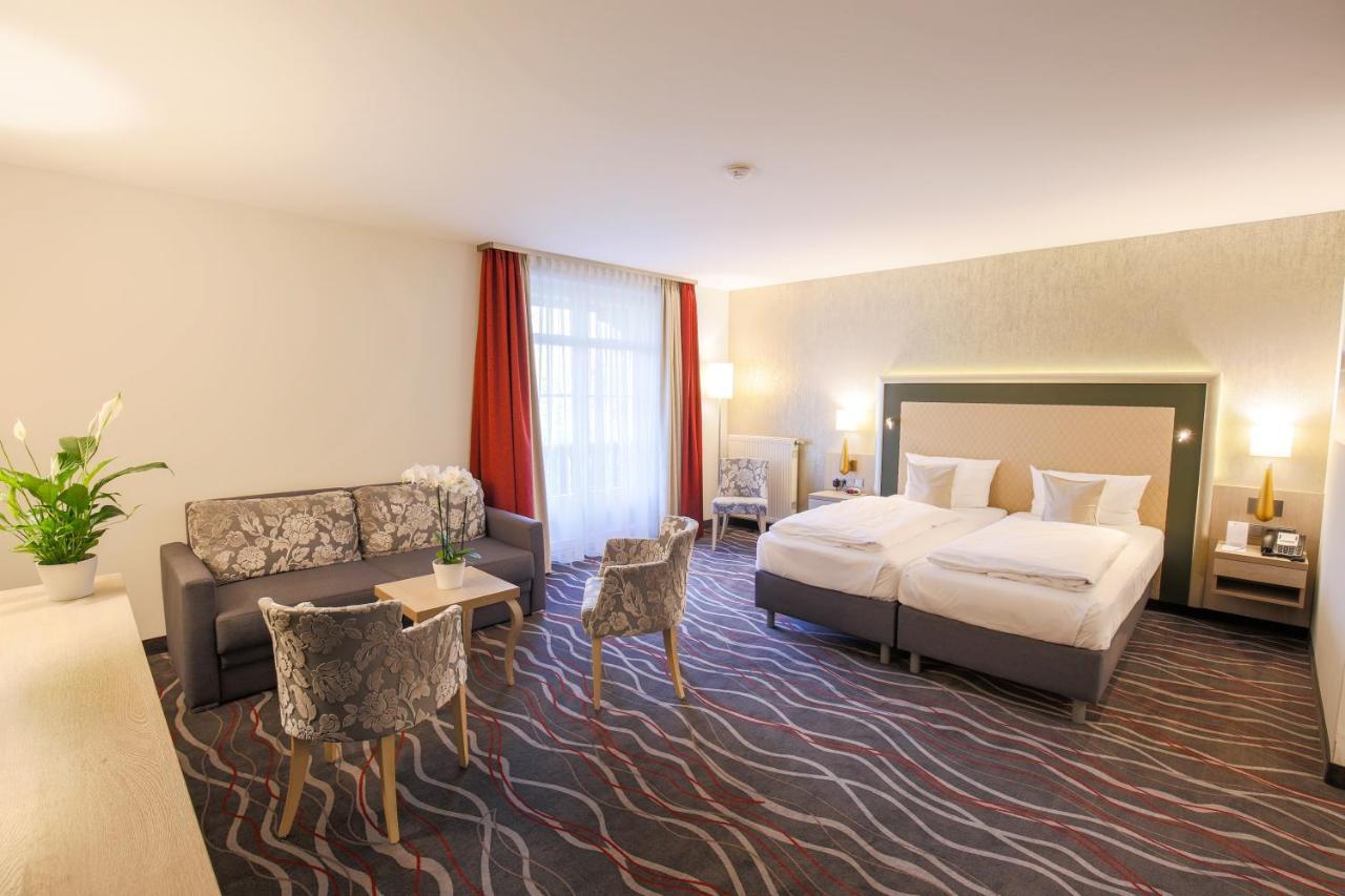 Hotel Bayerischer Hof Miesbach, BW Premier Collection Екстериор снимка