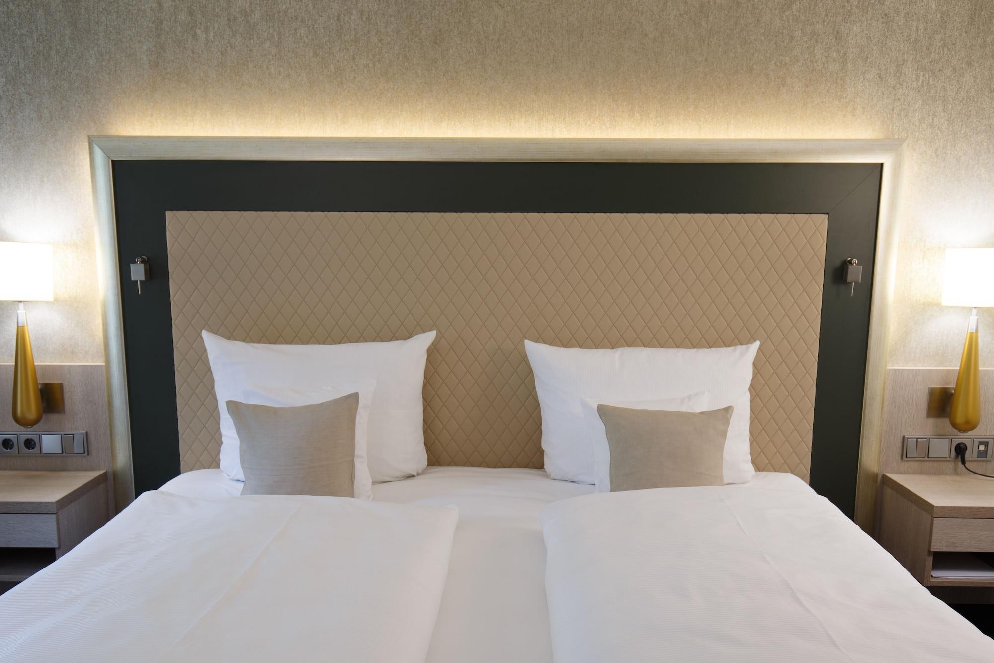 Hotel Bayerischer Hof Miesbach, BW Premier Collection Екстериор снимка