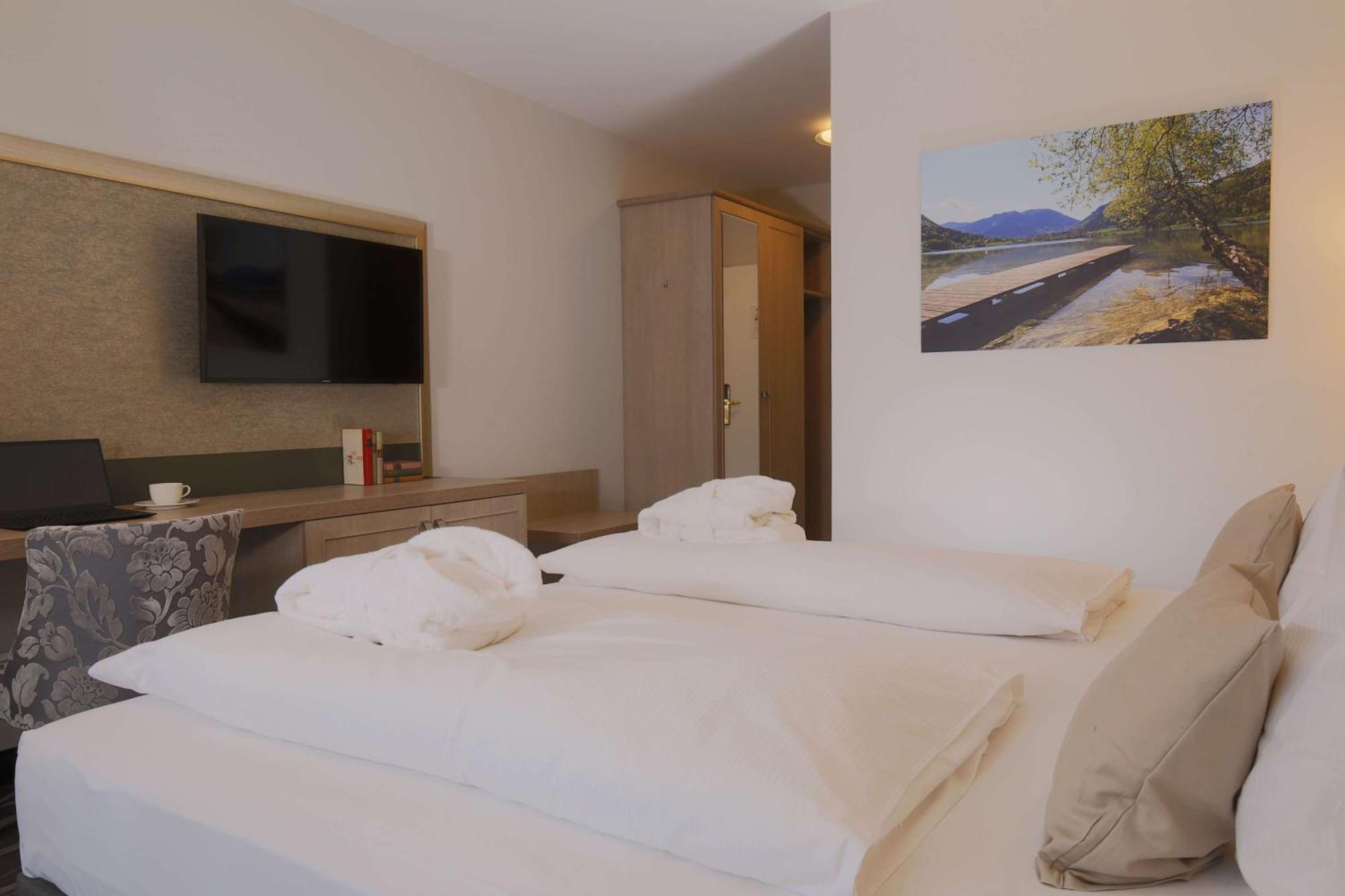 Hotel Bayerischer Hof Miesbach, BW Premier Collection Екстериор снимка