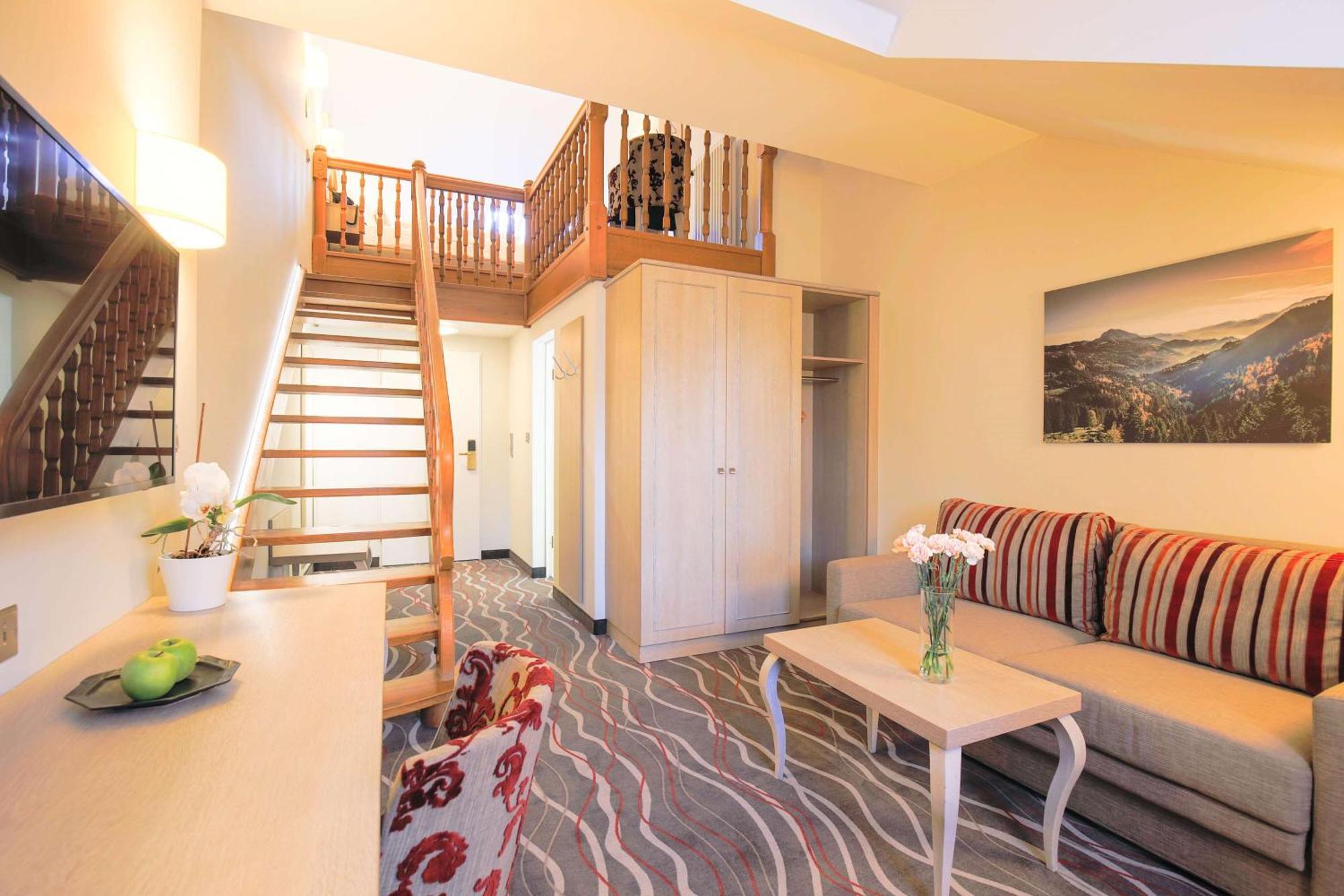 Hotel Bayerischer Hof Miesbach, BW Premier Collection Екстериор снимка