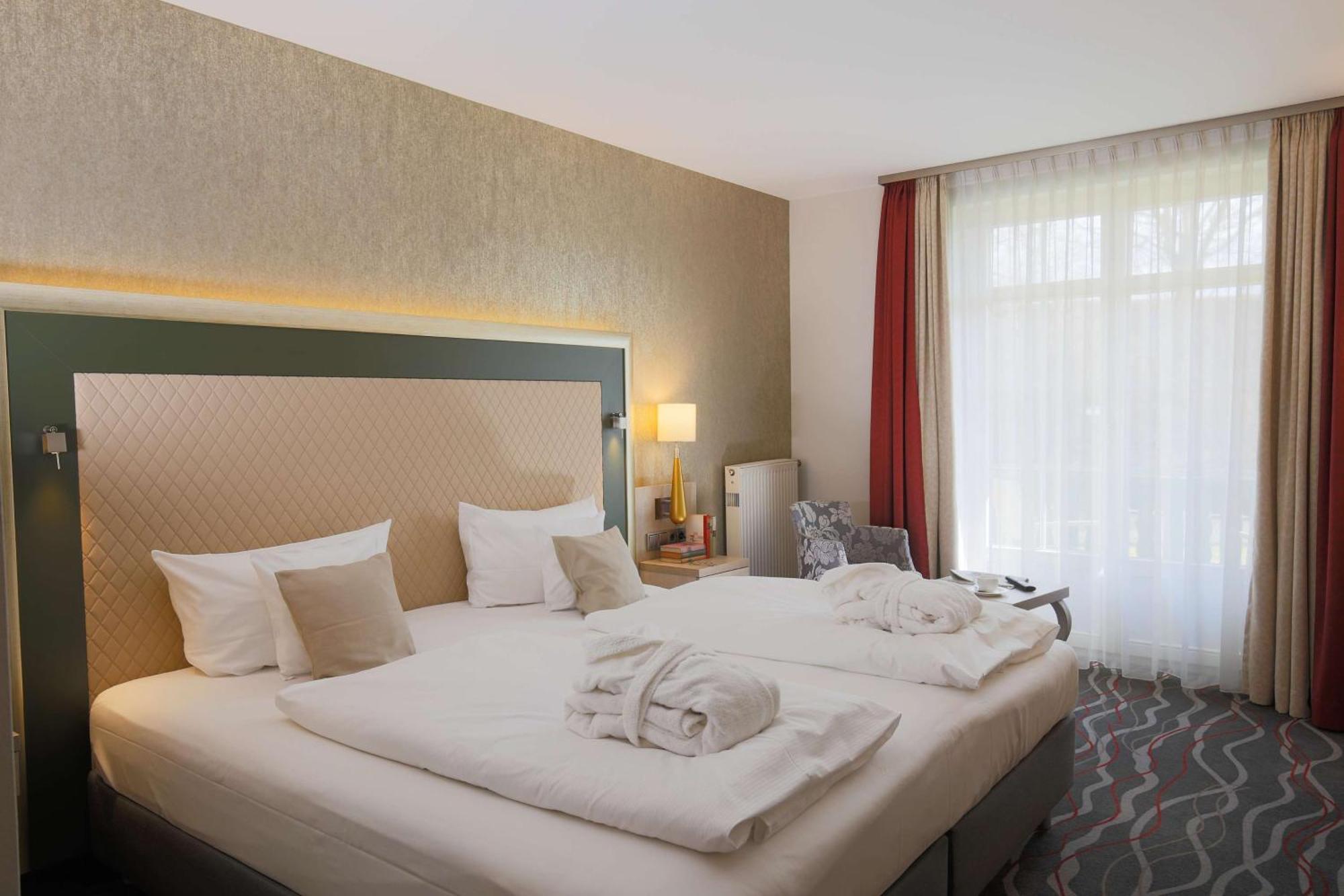 Hotel Bayerischer Hof Miesbach, BW Premier Collection Екстериор снимка