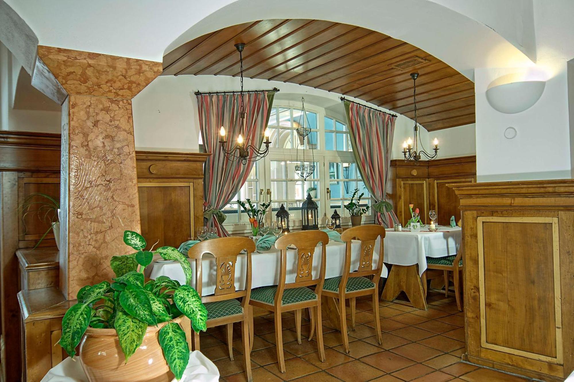 Hotel Bayerischer Hof Miesbach, BW Premier Collection Екстериор снимка